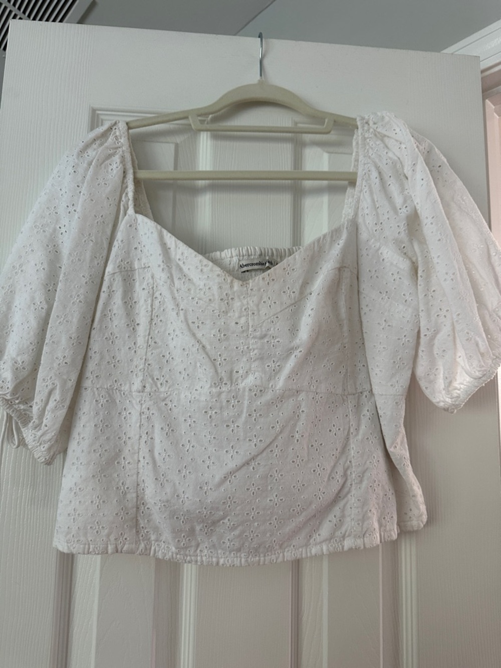 Abercrombie & Fitch White Eyelet Square Neck Puff Sleeve Top